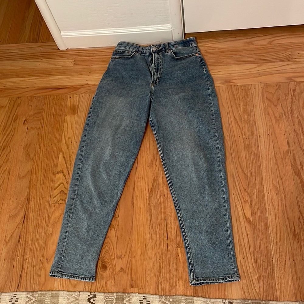 Divided stretch mom jeans